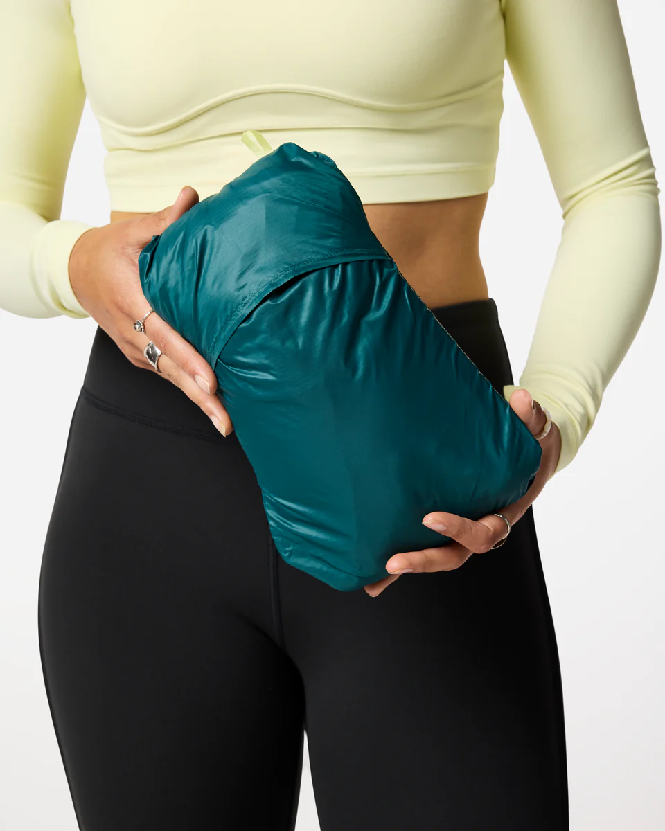 Acodo Hybrid Hooded Jacket - Women's - Image 19
